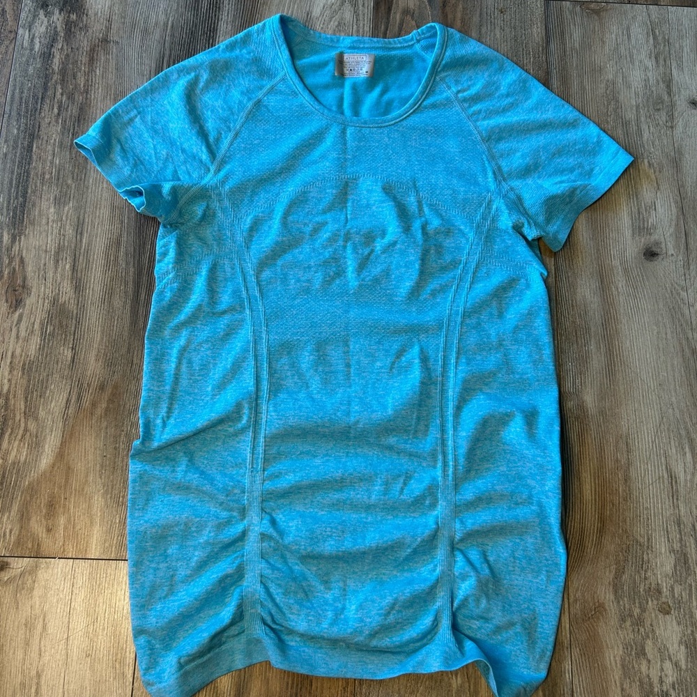 Athleta Fast Track Light Blue Short Sleeve Tee